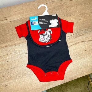 NWT Gen2 Georgia Bulldogs Onesie, Bib, and Hat Set - Size 0-3 Months